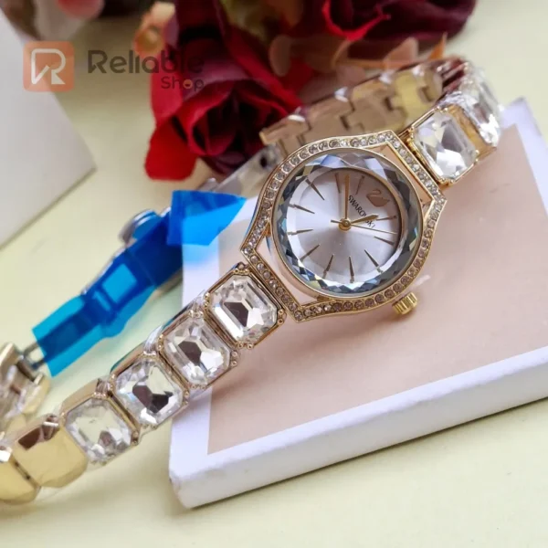 Ladies party stone watch-Golden white - Image 2